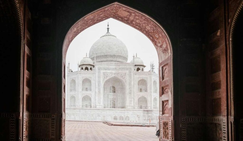 Beautiful view of Taj Mahal with reflection in Yamuna River
