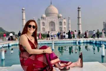 Same Day Women Special Taj Mahal Tour