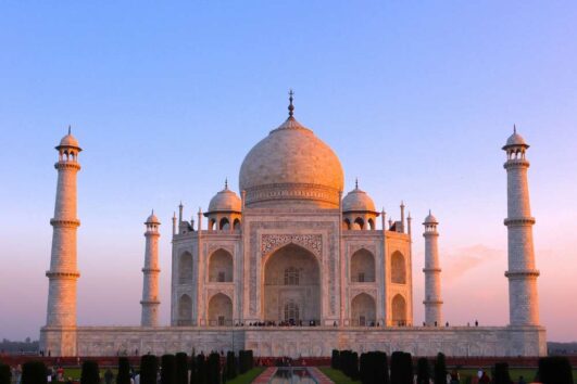luxury-same-day-taj-mahal-tour-from-delhi